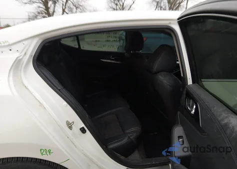 2017 Nissan Maxima 3.5 Sr z USA, uszkodzony, nr VIN 1N4AA6AP0HC361552